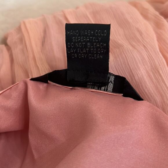 WDNY Dress 💯 Silk Size 10 Square Neck Sleeveless Sheer Pleated Lined Pink Peach - Picture 10 of 11